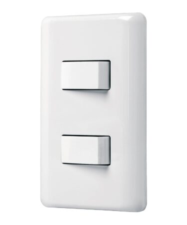 Placa armada 1 interruptor sencillo + 1 de 3 vías, Basic Codigo: 25085